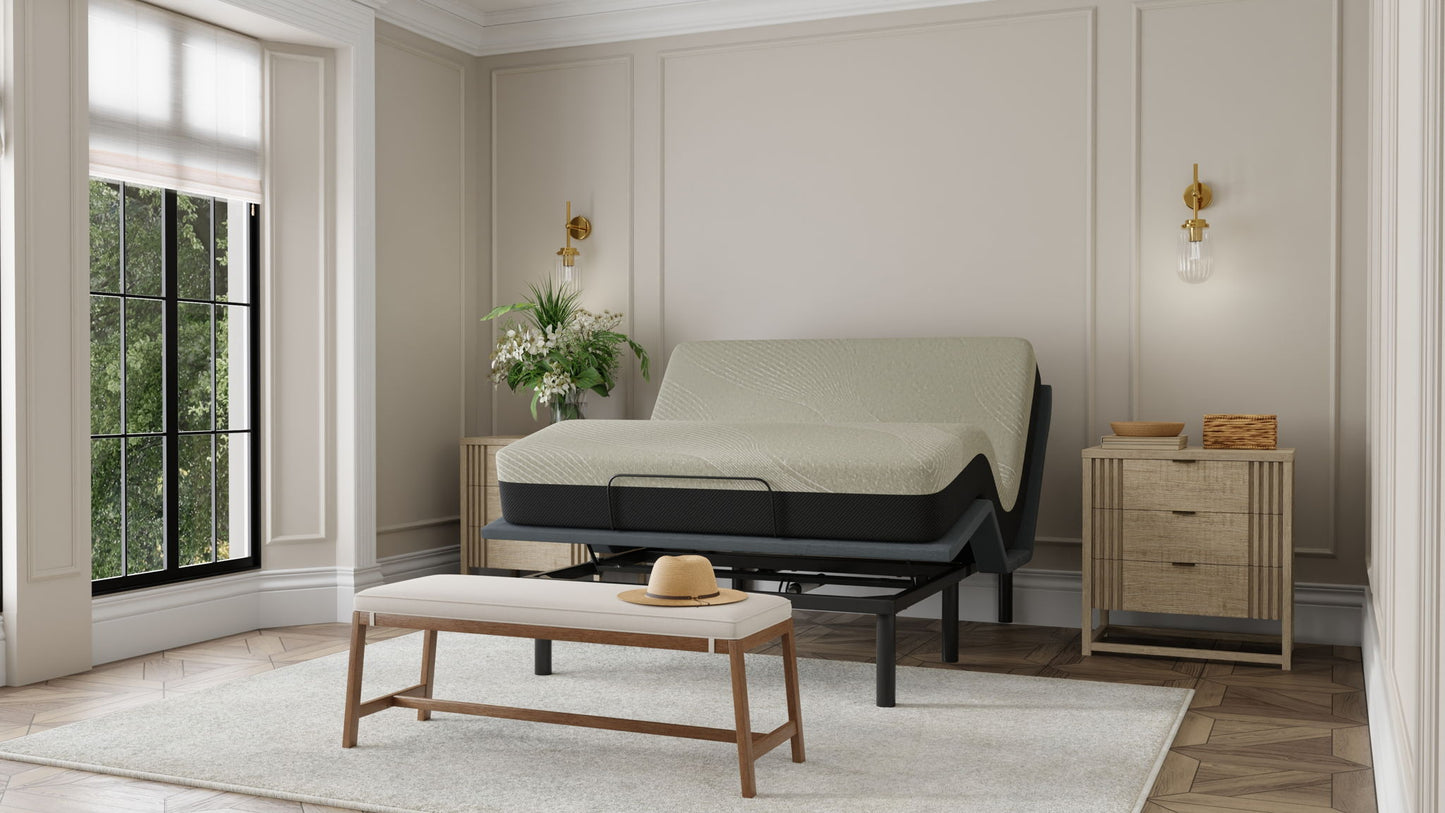 Gel Comfort - 8" Short Queen Firm Mattress - Black / Gray