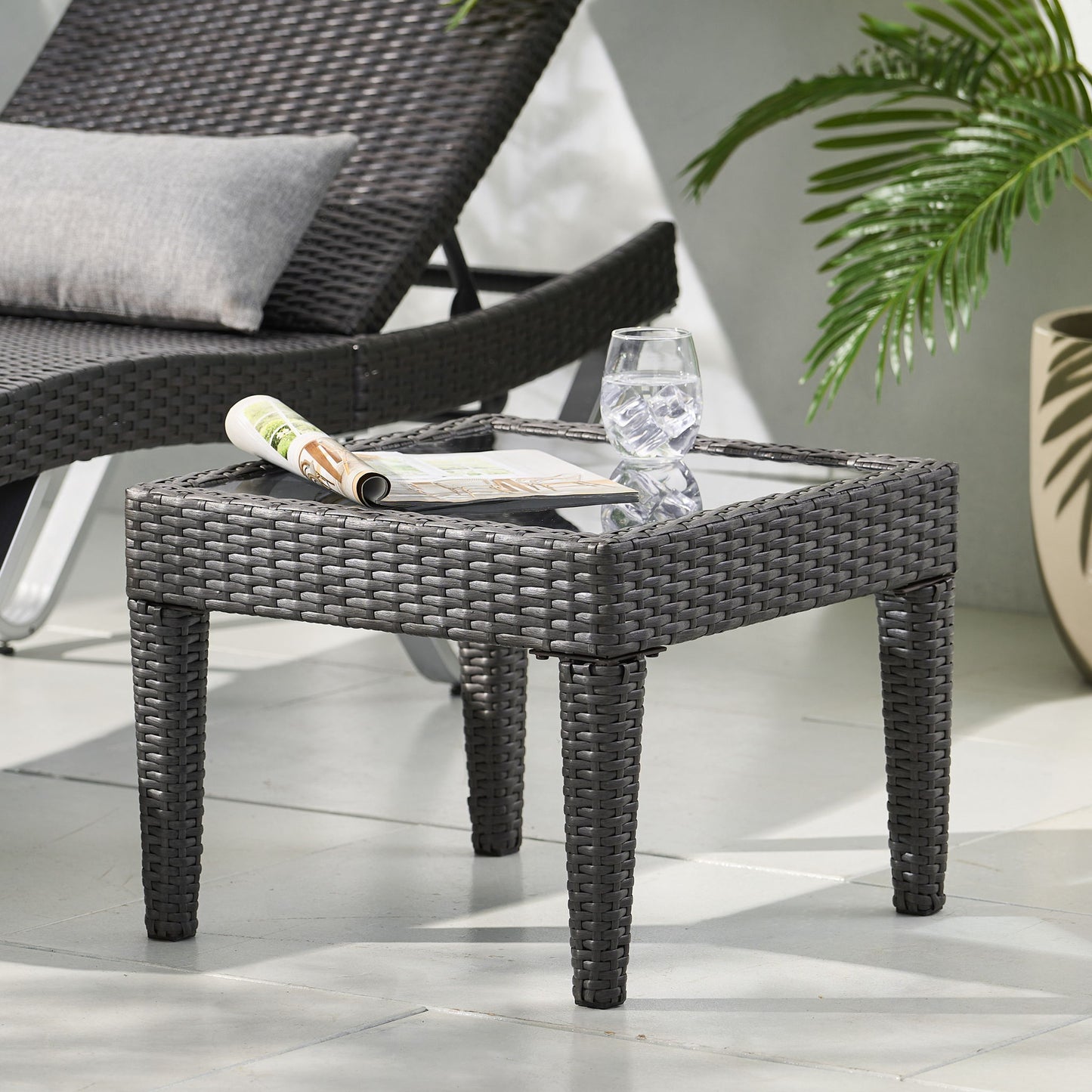 Outdoor Antibes Wicker Side Table, Accent Table - Gray