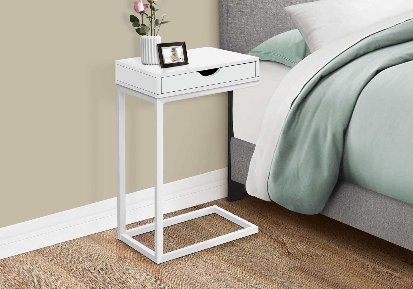 Accent Table, C - Shaped Contemporary Elegant Desig