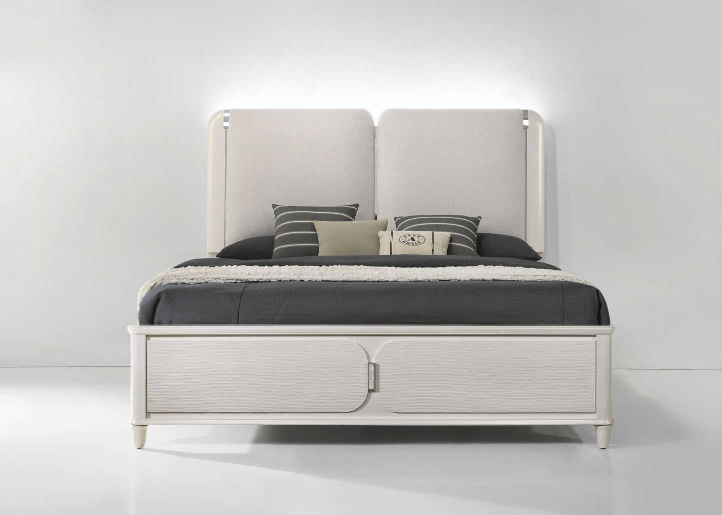 Laveda - Boucle Bed With LED