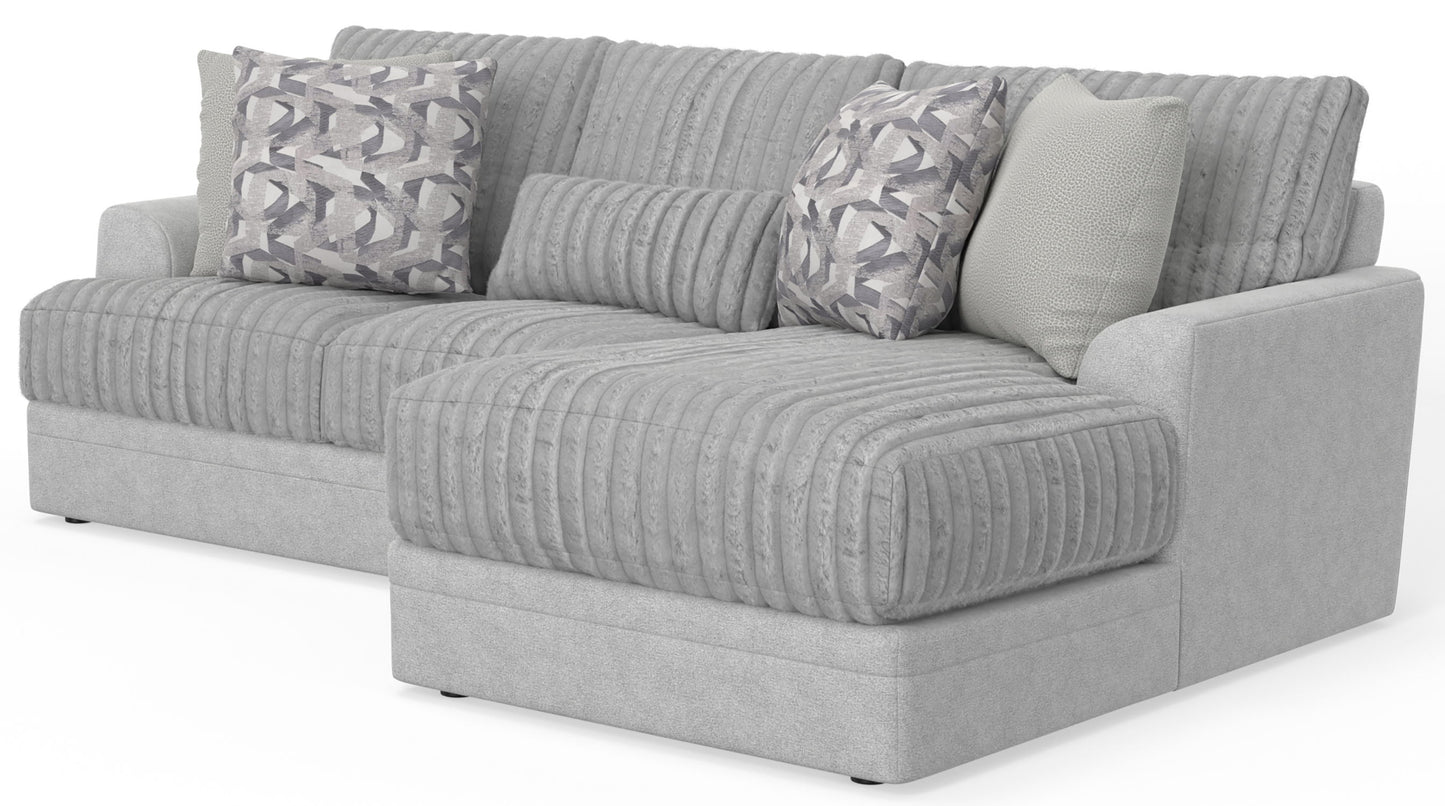 Titan - Sectional With Comfort Coil Seating And Accent Pillows