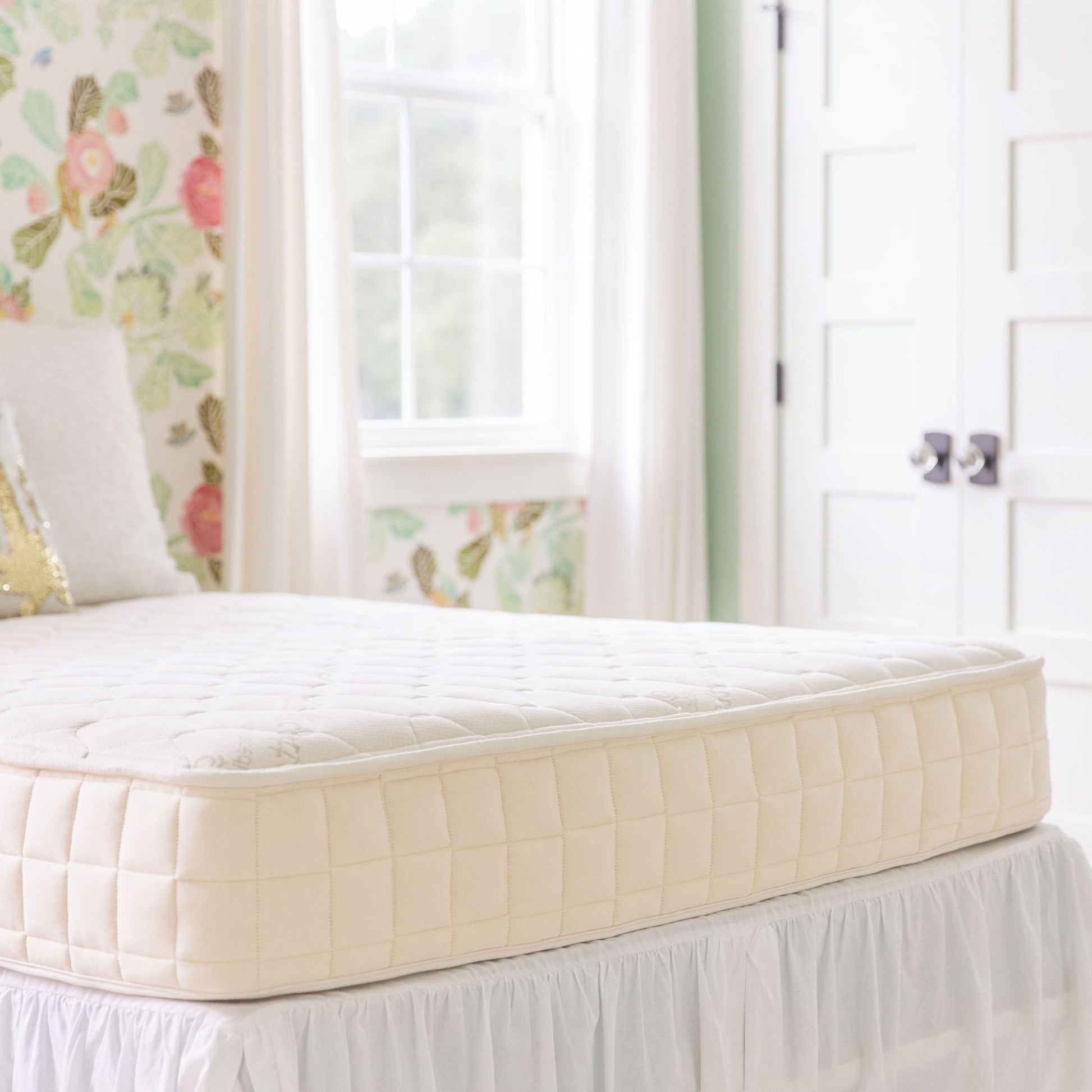 Naturepedic Verse mattress side view