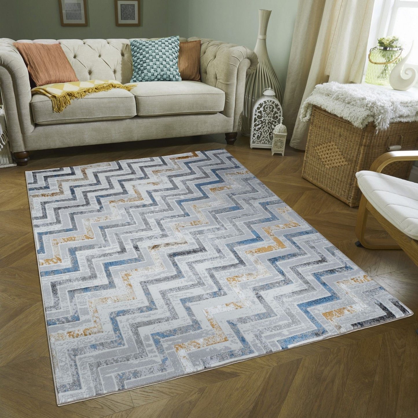 Nova - 2'7" X 7' Area Rug Polypropylene - White